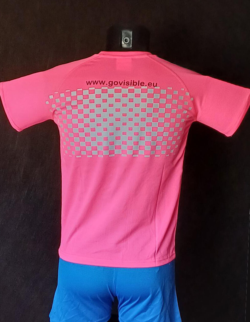 Camiseta técnica REFLECTANTE manga corta, color Fucsia Flúor - f-q-ii.jpg